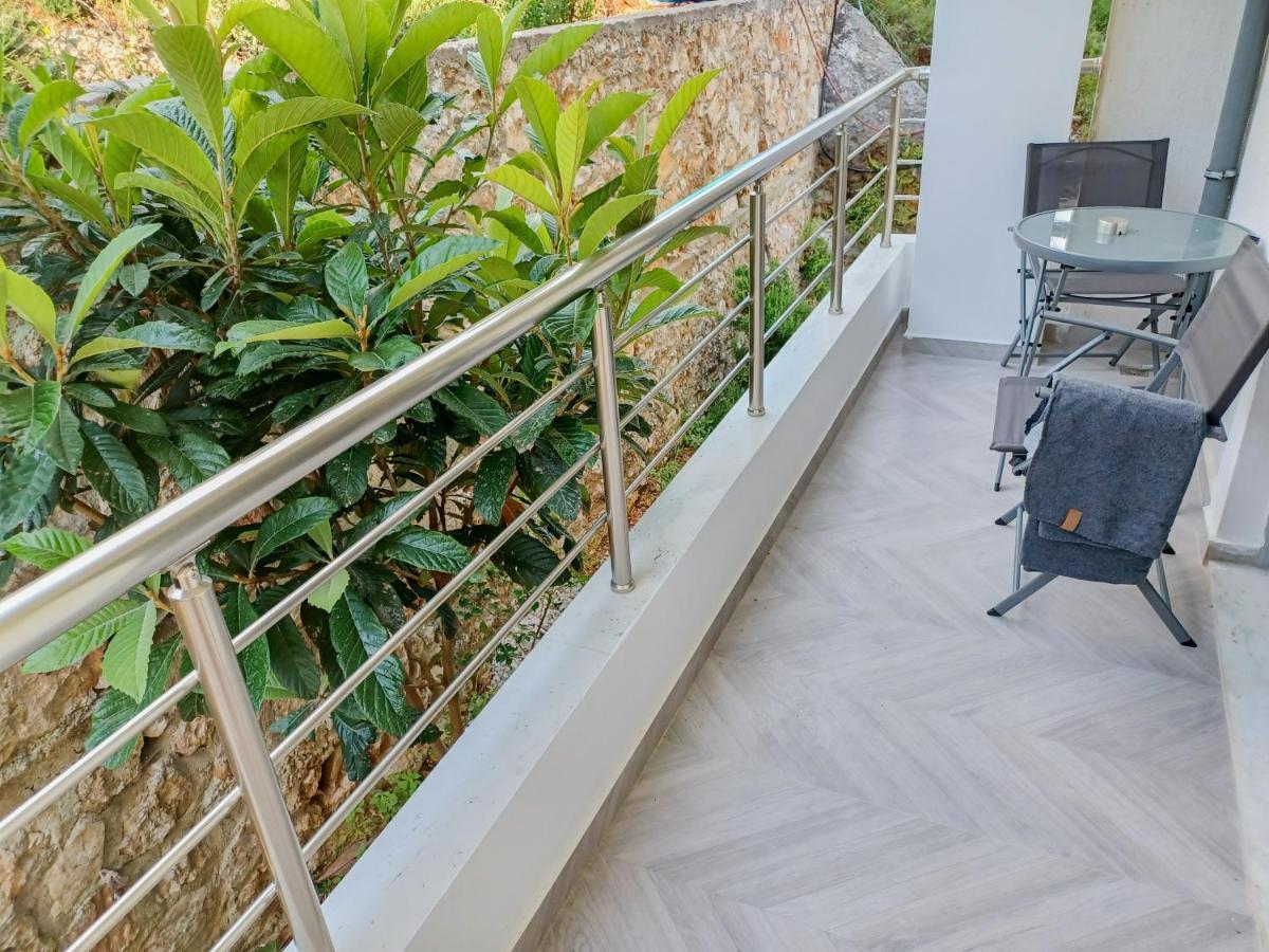 Ionian Pearl Apartment Dhërmi Екстериор снимка