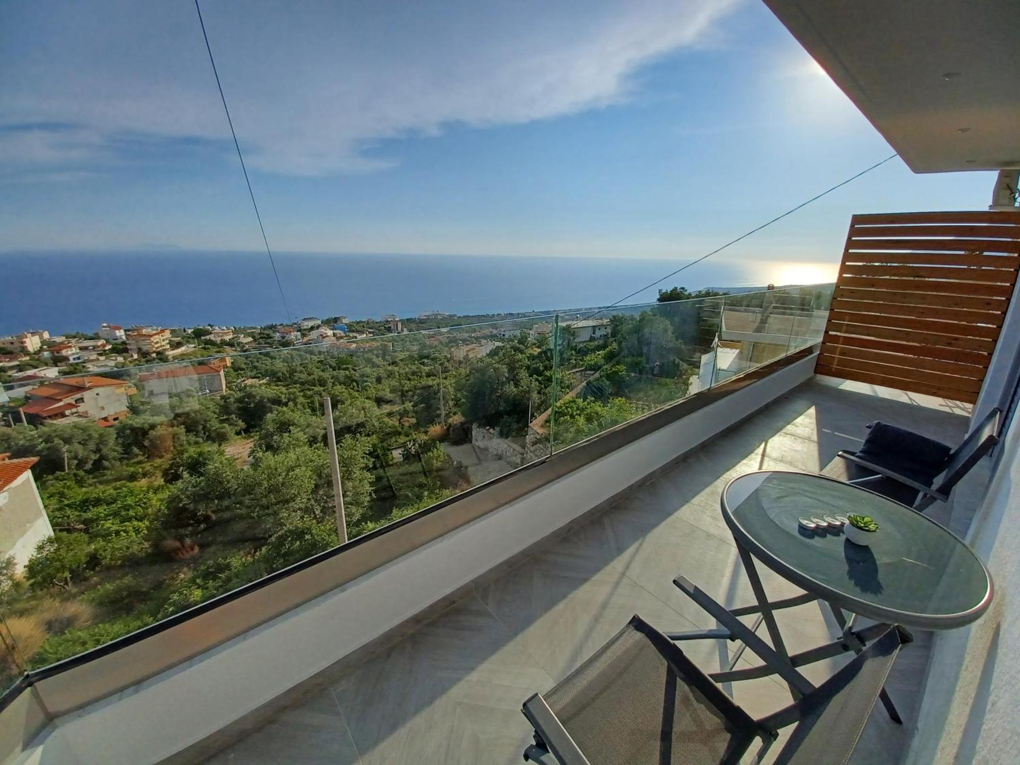 Ionian Pearl Apartment Dhërmi Екстериор снимка