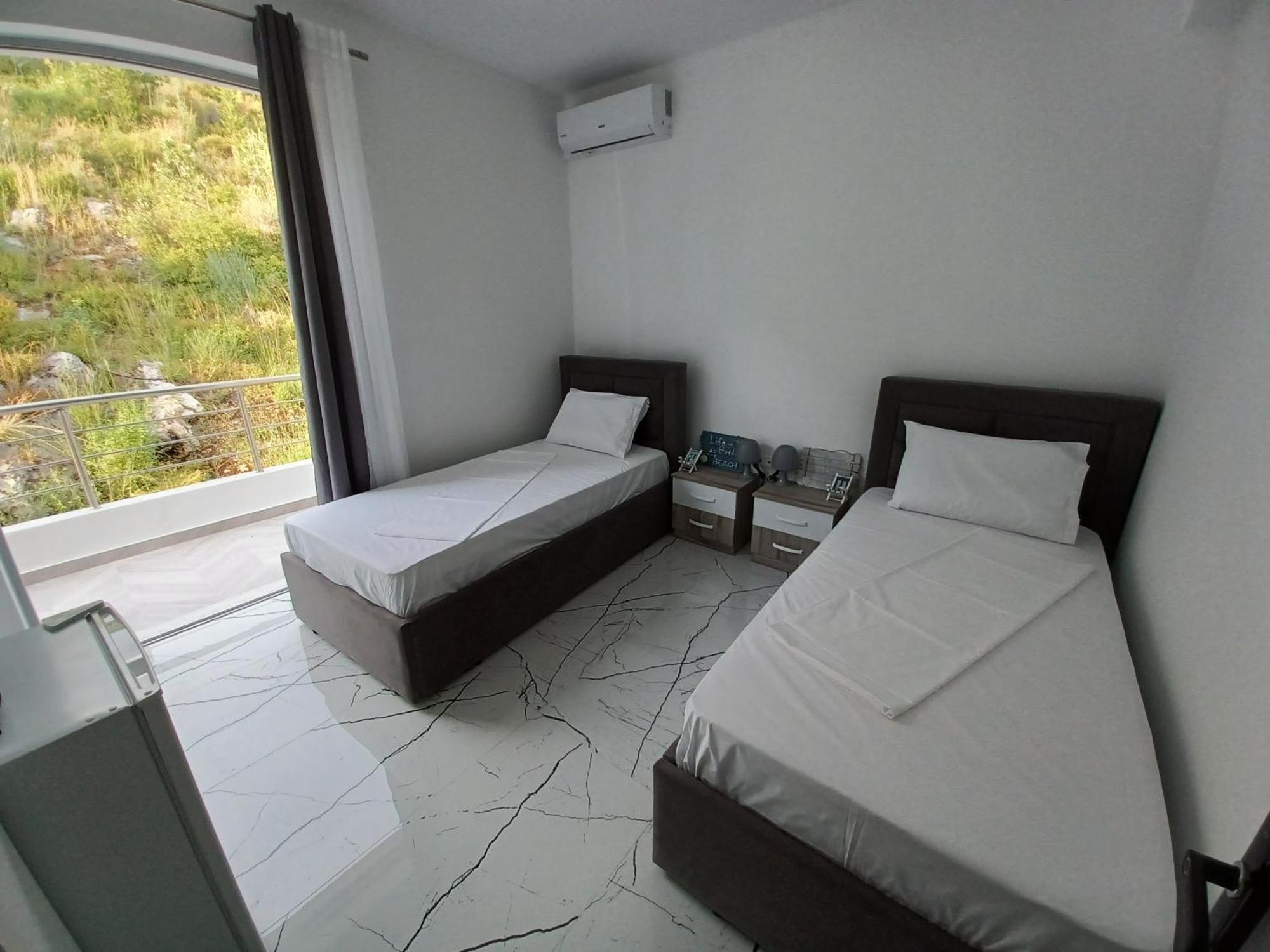 Ionian Pearl Apartment Dhërmi Екстериор снимка